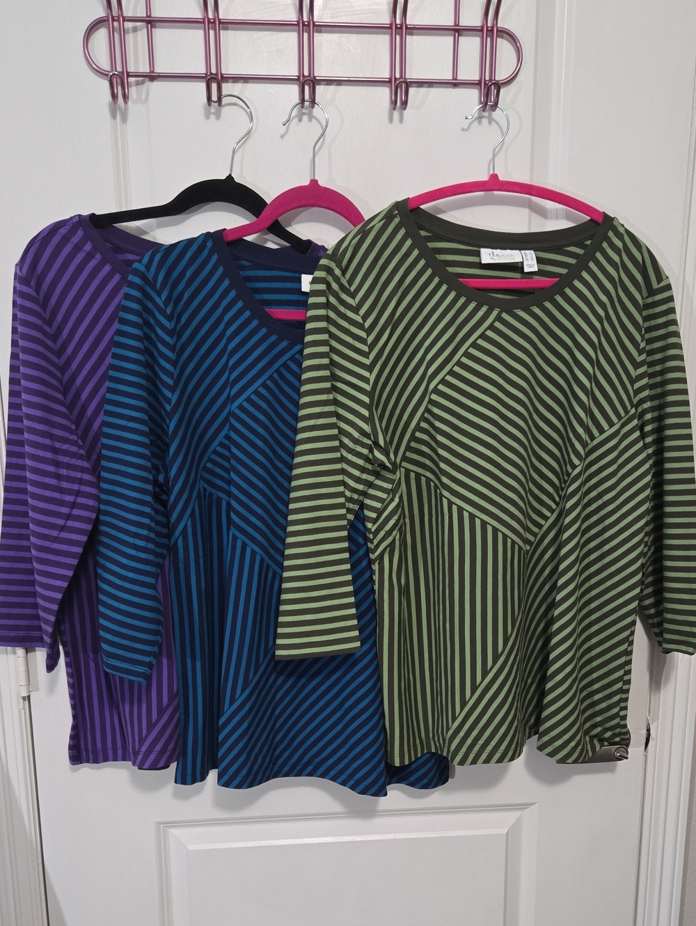d & co. Striped Scoop Neck Tops Size L